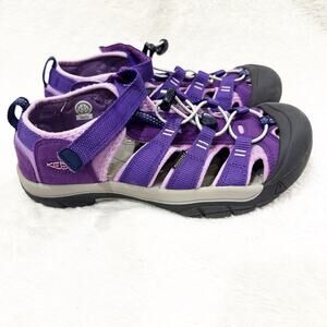 KEEN Newport H2 Purple Waterproof Sandals sz 6 Hiking Sandals